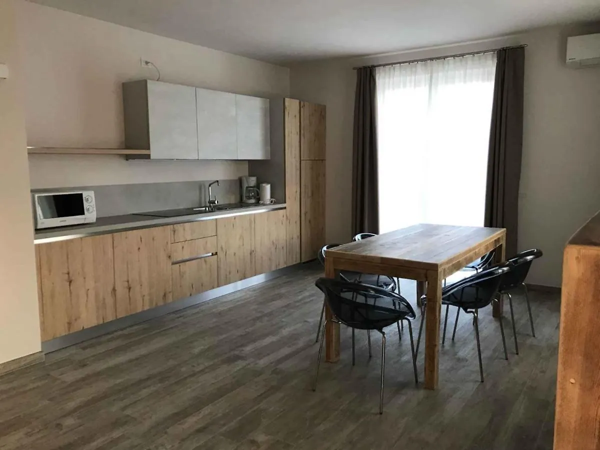 Apartments In Tignale/Gardasee 34085