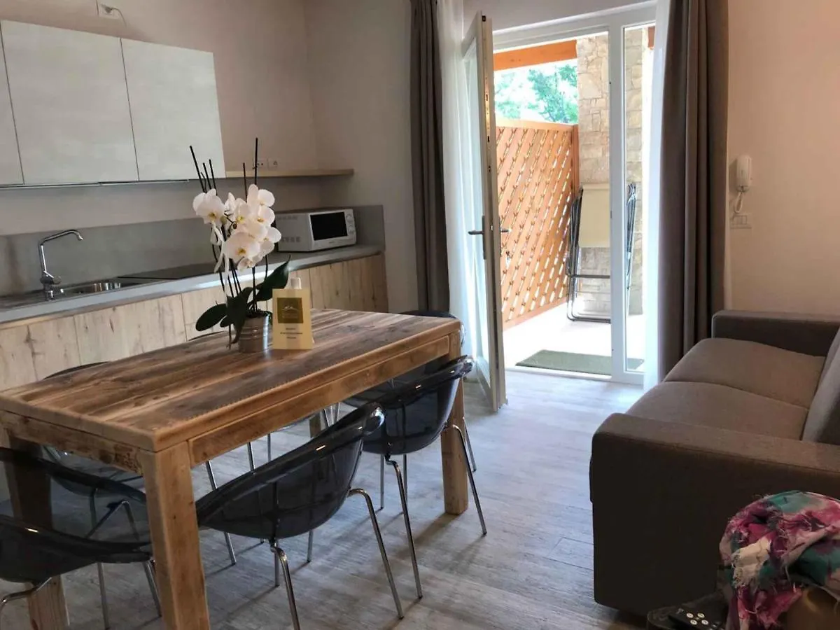 Apartments In Tignale/Gardasee 34085 Olaszország