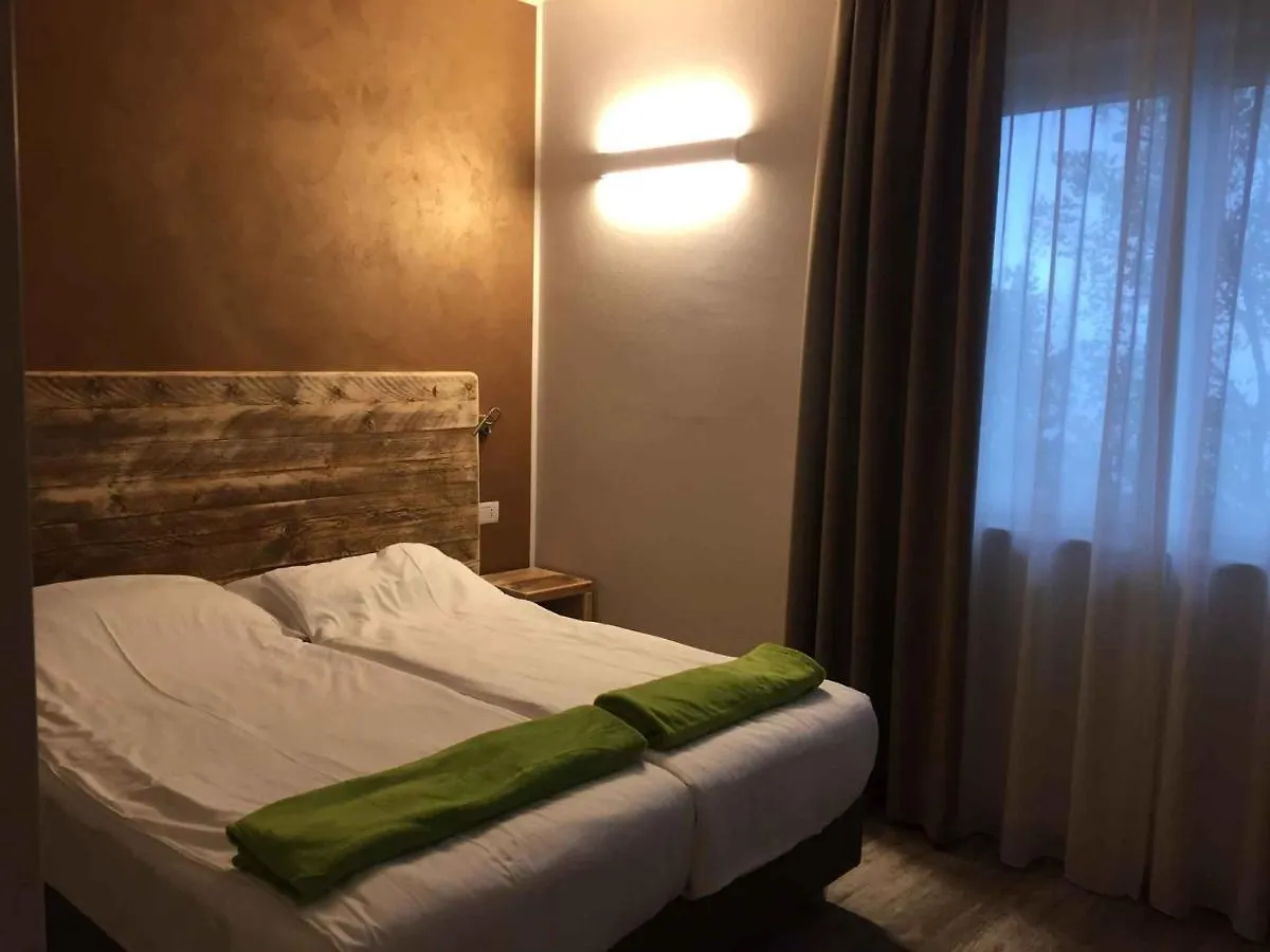 Apartments In Tignale/Gardasee 34085 Tignale