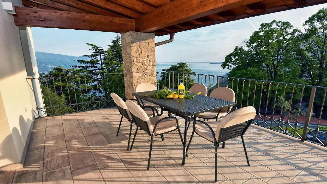 Apartments In Tignale/Gardasee 34085 Olaszország
